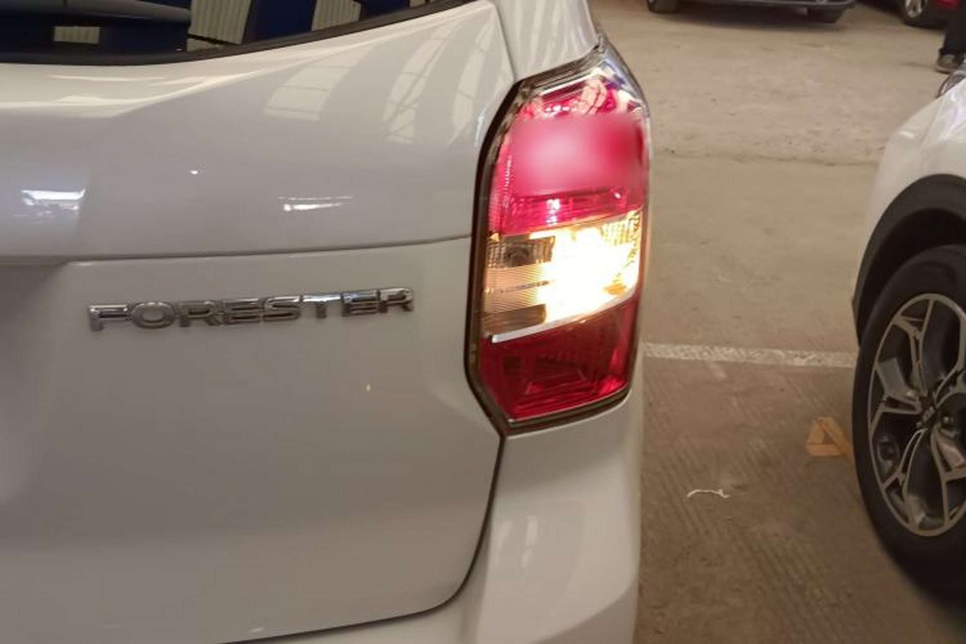 Used Subaru Forester 2014 2.0i Automatic Luxury Edition Right Rear Taillight