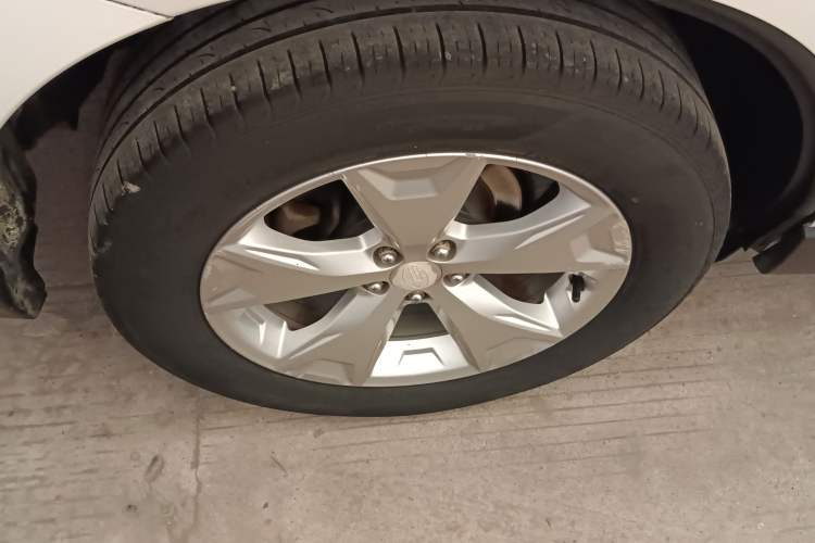 Used Subaru Forester 2014 2.0i Automatic Luxury Edition Right Rear Wheel Hub