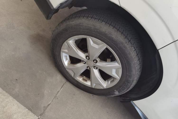 Used Subaru Forester 2014 2.5i Automatic Elite Edition Right Rear Wheel Hub