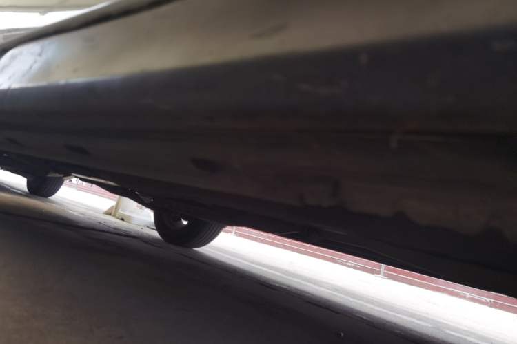 Used Subaru Forester 2014 2.5i Automatic Elite Edition Right Side Sill