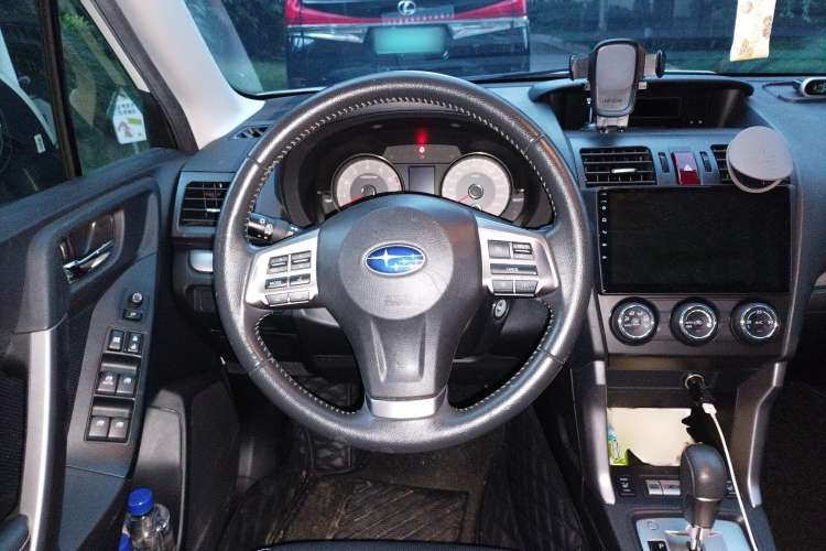 Used Subaru Forester 2014 2.5i Automatic Elite Edition Steering Wheel