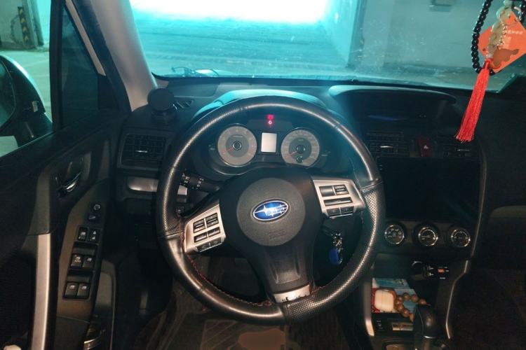 Used Subaru Forester 2014 2.0i Automatic Luxury Edition Steering Wheel