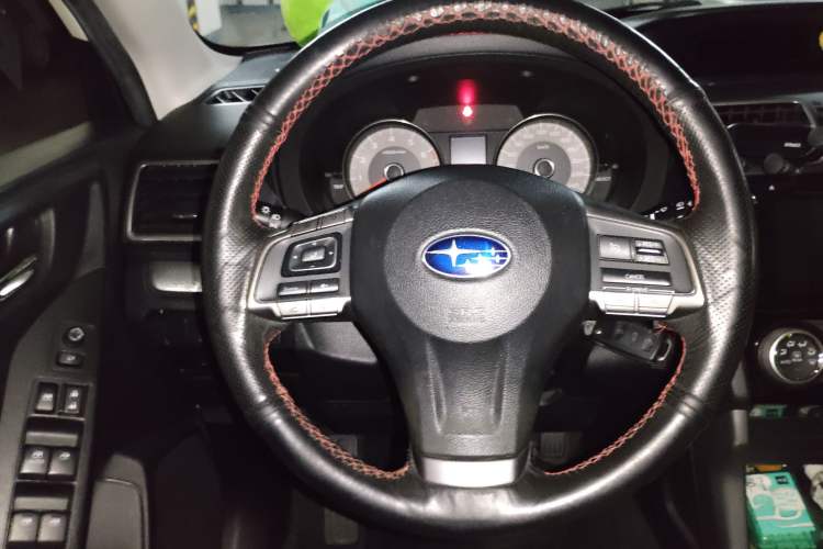 Used Subaru Forester 2014 2.5i Automatic Elite Edition Steering Wheel