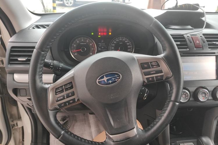 Used Subaru Forester 2014 2.5i Automatic Elite Edition Steering Wheel