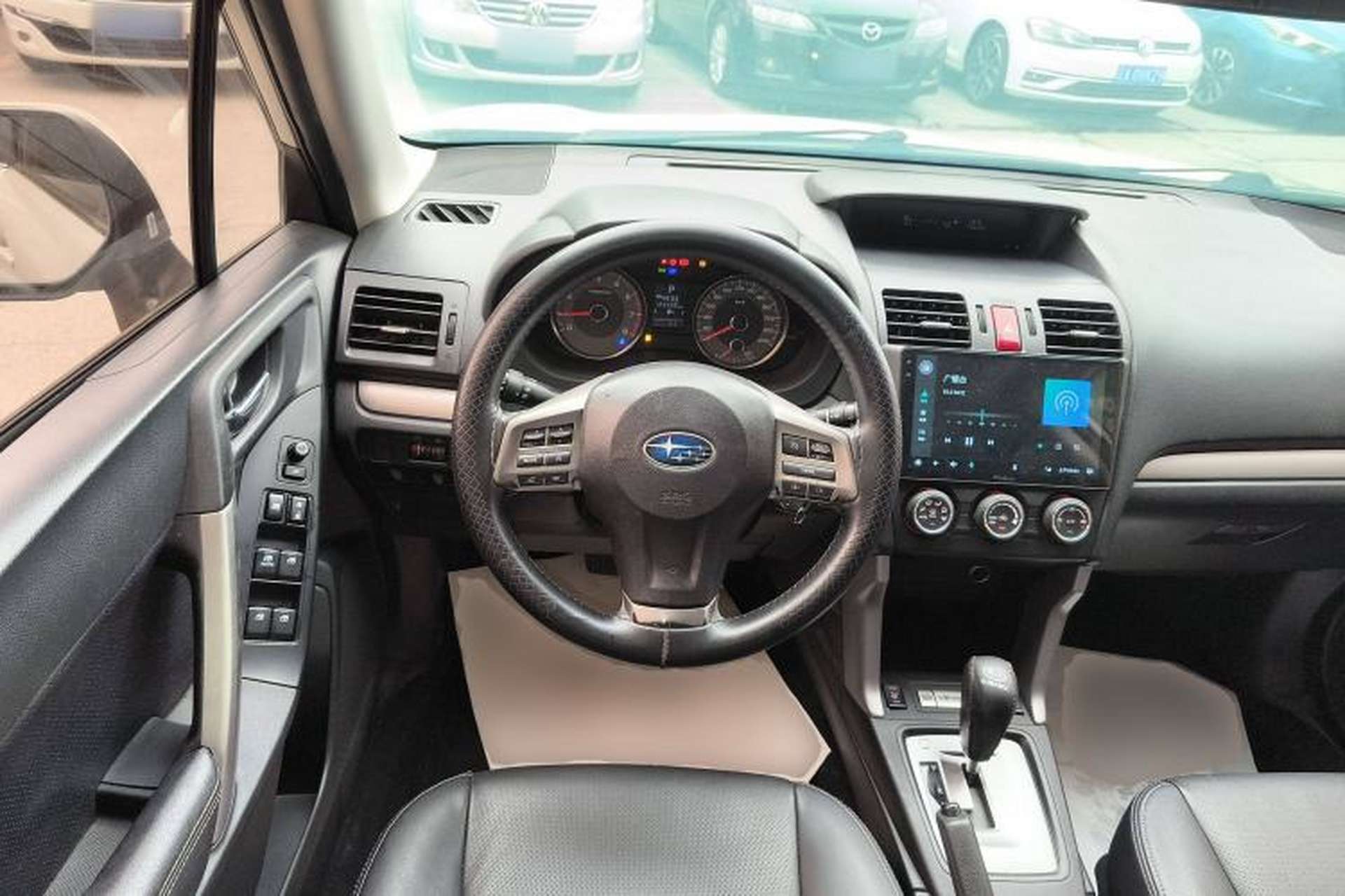 Used Subaru Forester 2014 2.5i Automatic Elite Edition Steering Wheel