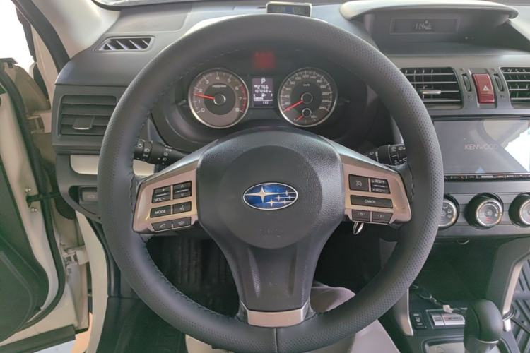 Used Subaru Forester 2014 2.5i Automatic Elite Edition Steering Wheel