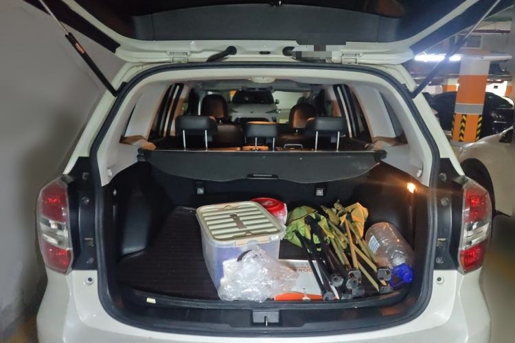 Used Subaru Forester 2014 2.0i Automatic Luxury Edition Trunk