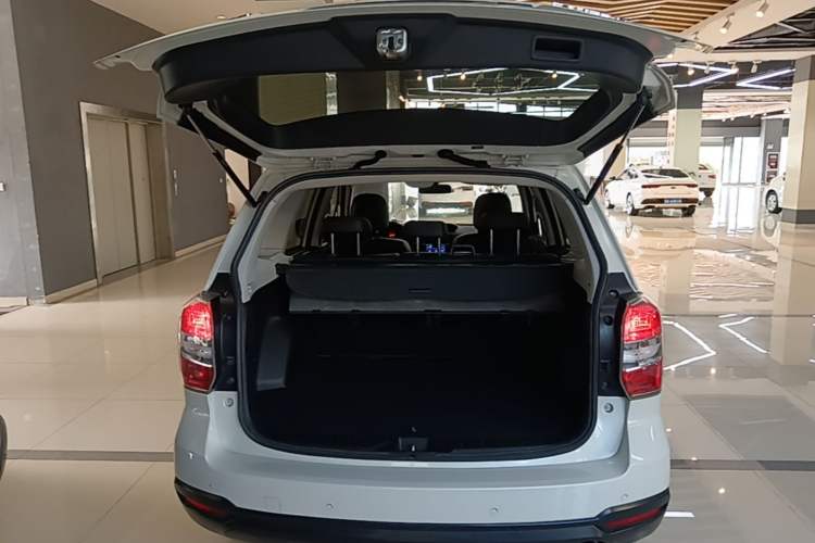 Used Subaru Forester 2014 2.5i Automatic Elite Edition Trunk