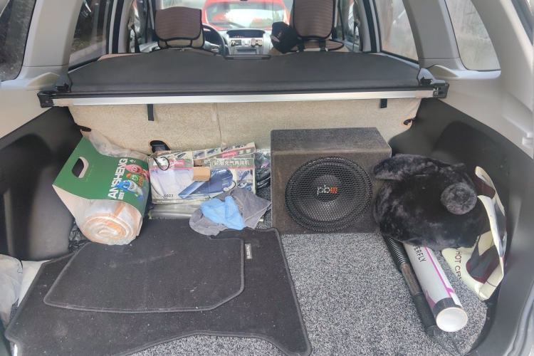 Used Subaru Forester 2014 2.0i Automatic Comfort Edition Trunk