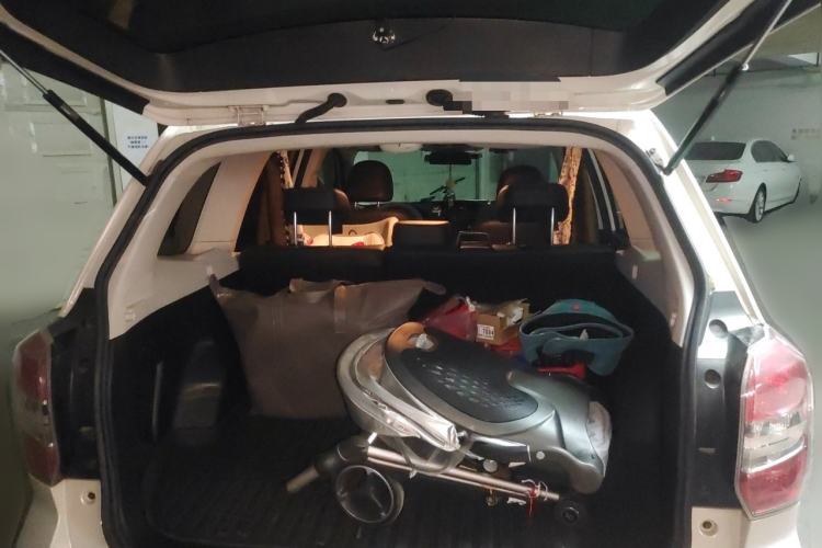 Used Subaru Forester 2014 2.5i Automatic Elite Edition Trunk