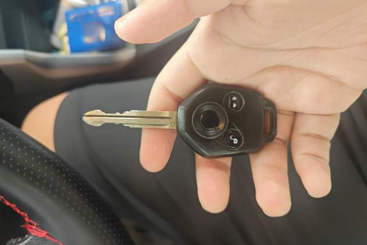 Used Subaru Forester 2014 2.5i Automatic Elite Edition Vehicle Key