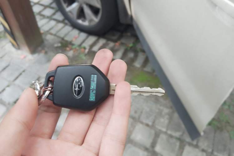 Used Subaru Forester 2014 2.0i Automatic Luxury Edition Vehicle Key