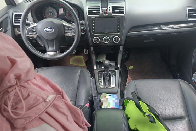Used Subaru Forester 2015 2.5i Special Edition Commemorative Model Center Console