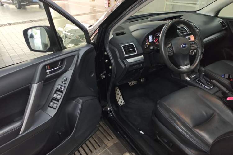 Used Subaru Forester 2015 2.0i Special Edition Commemorative Model Driver Seat