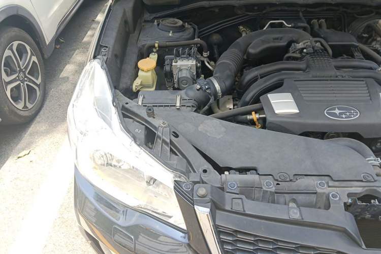 Used Subaru Forester 2015 2.5i Special Edition Commemorative Model Engine Bay Right