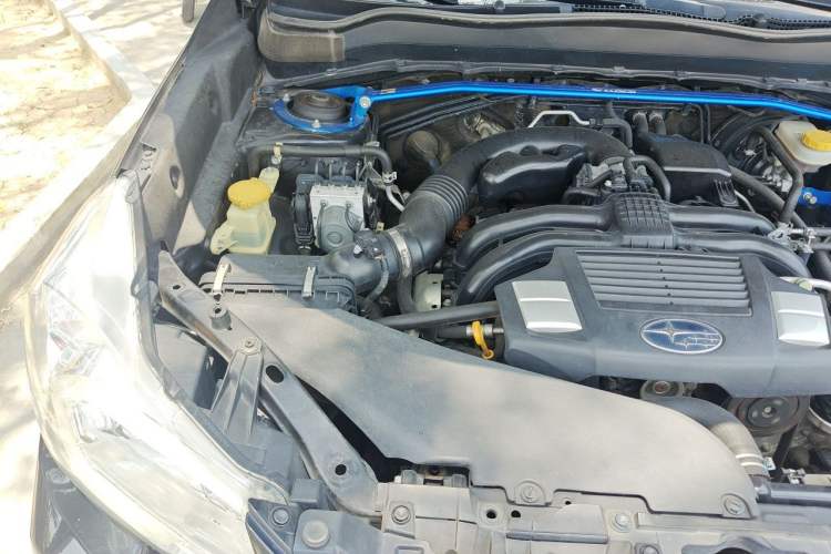 Used Subaru Forester 2015 2.5i Special Edition Commemorative Model Engine Bay Right