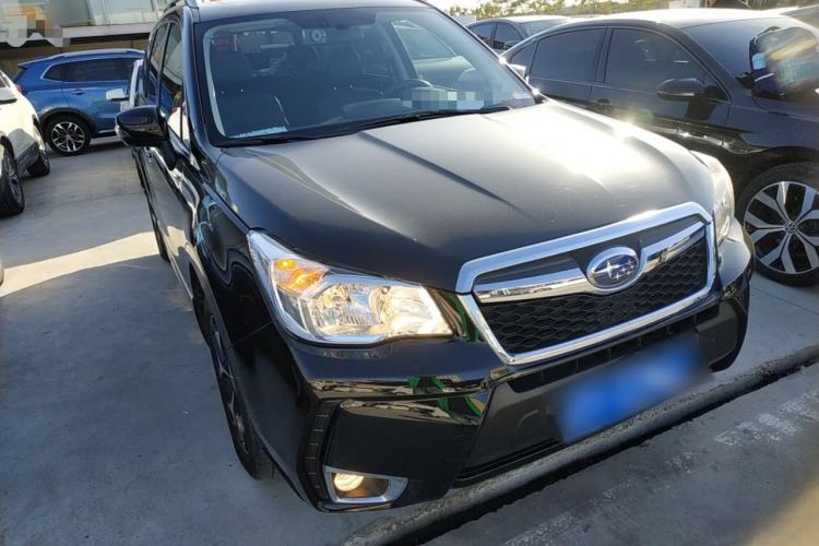 Used Subaru Forester 2015 2.0i Special Edition Commemorative Model Front Right 45 Deg
