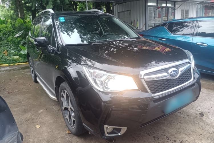 Used Subaru Forester 2015 2.0i Special Edition Commemorative Model Front Right 45 Deg
