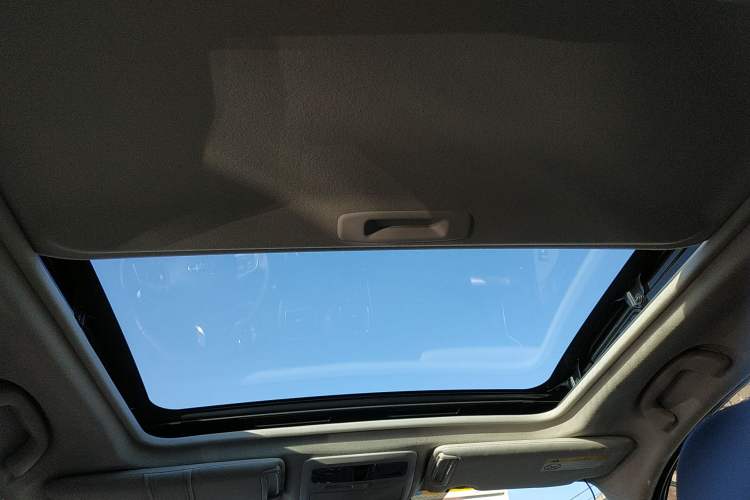 Used Subaru Forester 2015 2.0i Special Edition Commemorative Model Headliner