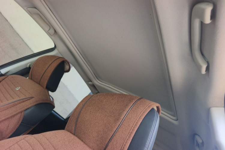 Used Subaru Forester 2015 2.0i Special Edition Commemorative Model Headliner