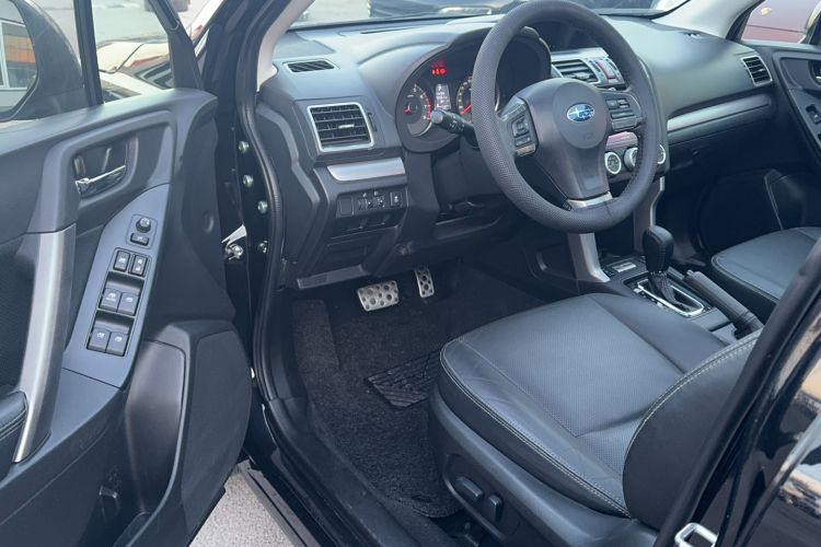 Used Subaru Forester 2015 2.0i Special Edition Commemorative Model Interior 2