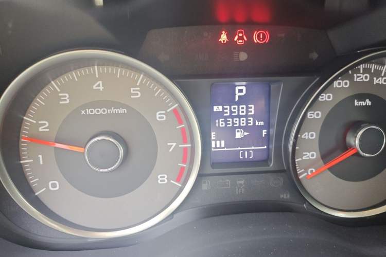 Used Subaru Forester 2015 2.5i Special Edition Commemorative Model Odometer Close Up