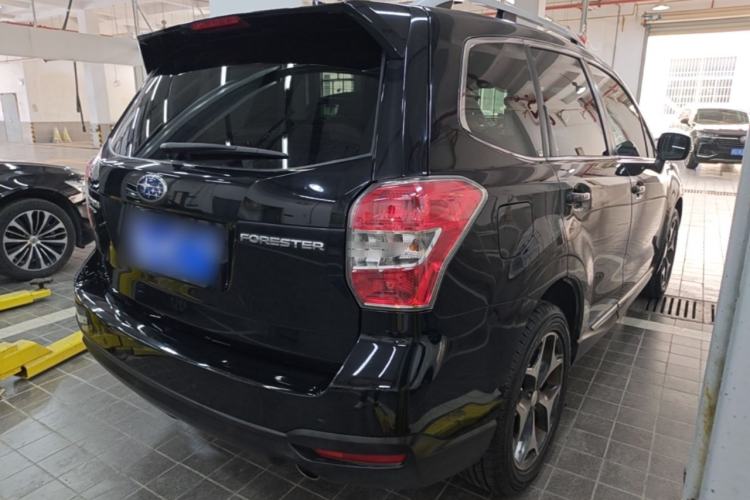 Used Subaru Forester 2015 2.0i Special Edition Commemorative Model Rear Right 45 Deg