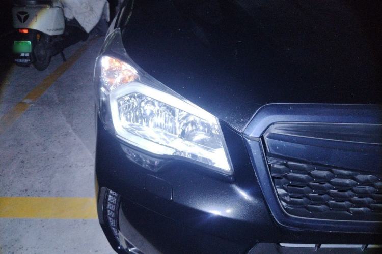 Used Subaru Forester 2015 2.5i Special Edition Commemorative Model Right Front Headlight