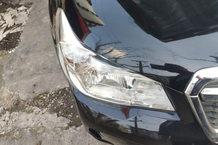 Used Subaru Forester 2015 2.0i Special Edition Commemorative Model Right Front Headlight