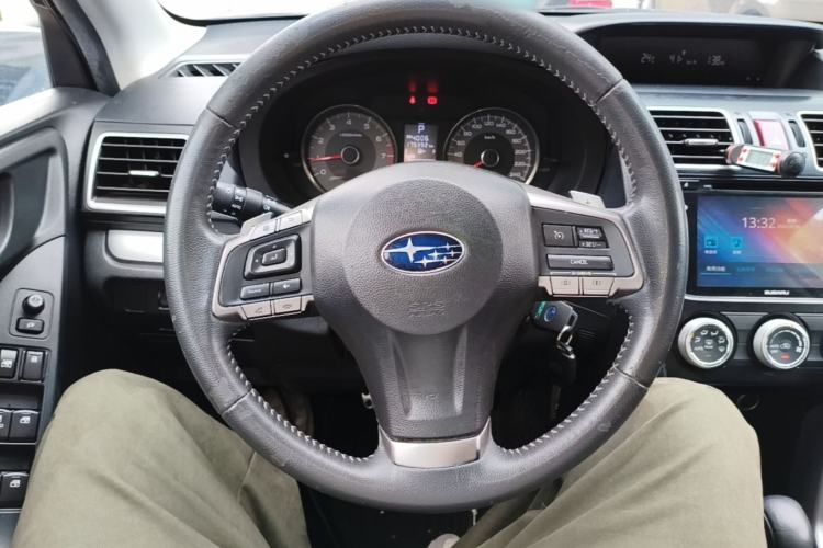 Used Subaru Forester 2015 2.0i Special Edition Commemorative Model Steering Wheel