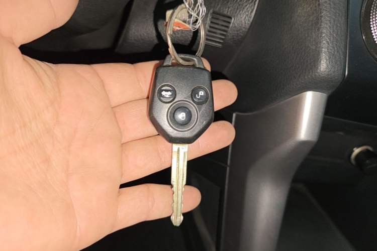 Used Subaru Forester 2015 2.0i Special Edition Commemorative Model Vehicle Key
