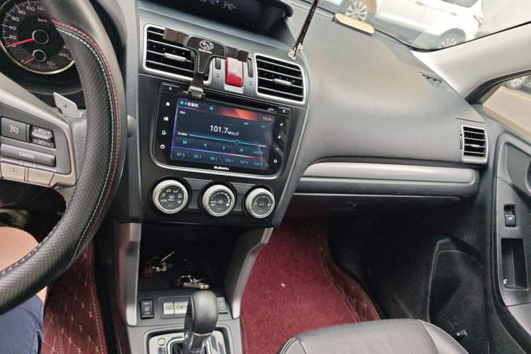Used Subaru Forester 2015 2.0i Special Edition Commemorative Model Audio And AC Panel