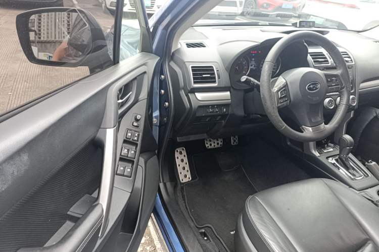 Used Subaru Forester 2015 2.0i Special Edition Commemorative Model Driver Seat