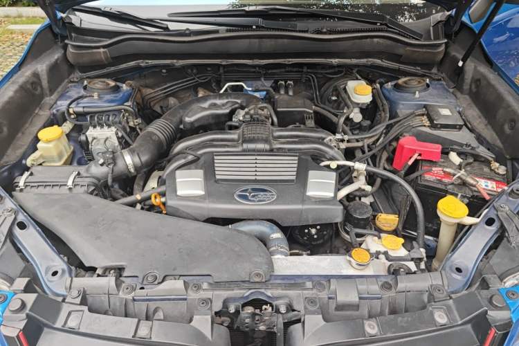 Used Subaru Forester 2015 2.5i Special Edition Commemorative Model Engine Bay