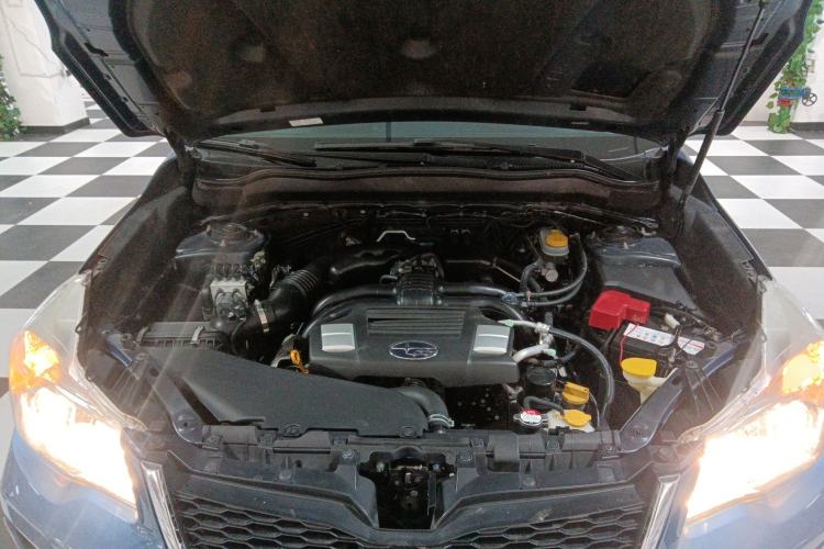 Used Subaru Forester 2015 2.0i Special Edition Commemorative Model Engine Bay