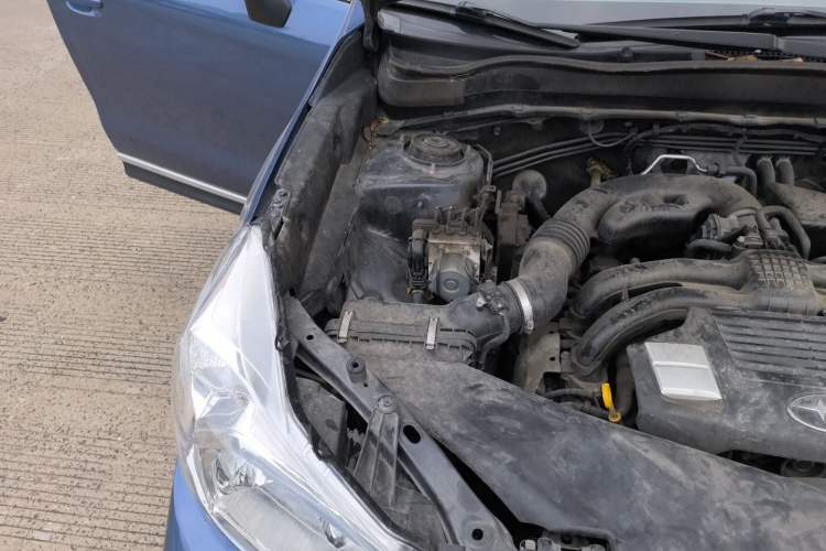 Used Subaru Forester 2015 2.0i Special Edition Commemorative Model Engine Bay Right