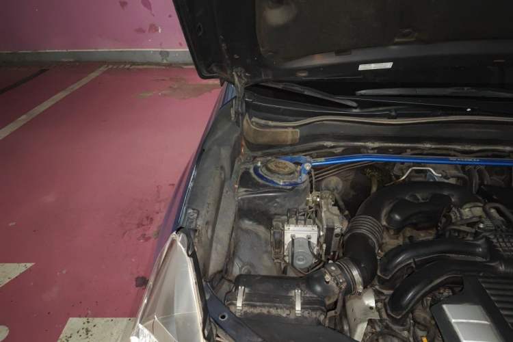 Used Subaru Forester 2015 2.0i Special Edition Commemorative Model Engine Bay Right