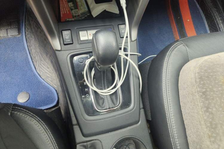 Used Subaru Forester 2015 2.5i Special Edition Commemorative Model Gear Lever