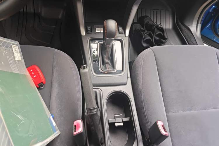 Used Subaru Forester 2015 2.5i Special Edition Commemorative Model Gear Lever