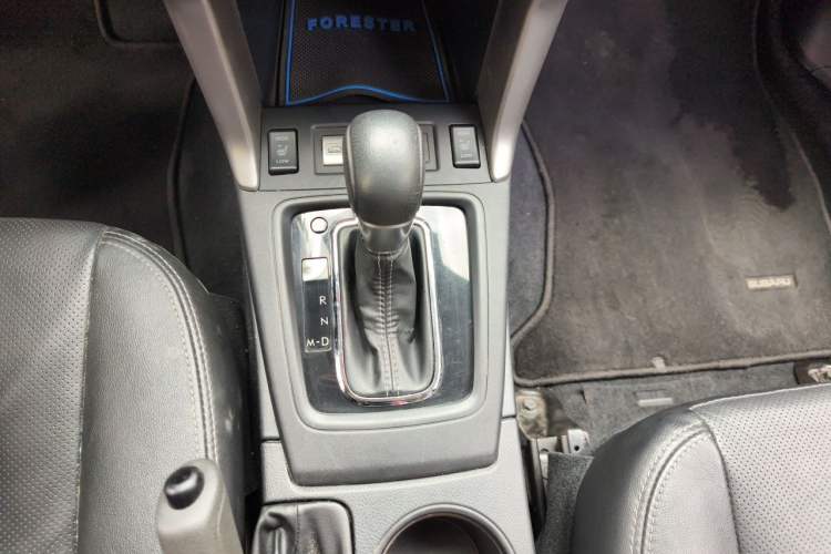 Used Subaru Forester 2015 2.5i Special Edition Commemorative Model Gear Lever
