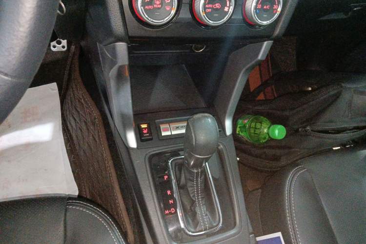 Used Subaru Forester 2015 2.0i Special Edition Commemorative Model Gear Lever