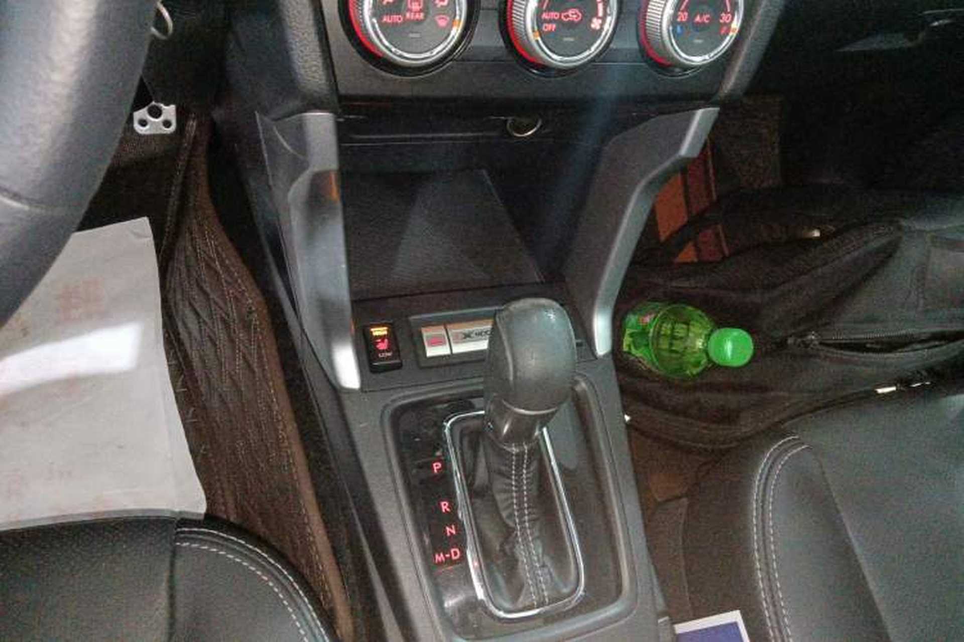 Used Subaru Forester 2015 2.0i Special Edition Commemorative Model Gear Lever