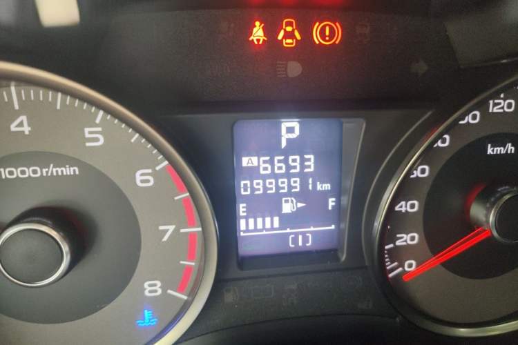 Used Subaru Forester 2015 2.5i Special Edition Commemorative Model Odometer Close Up