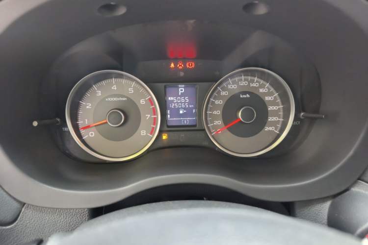 Used Subaru Forester 2015 2.5i Special Edition Commemorative Model Odometer Close Up