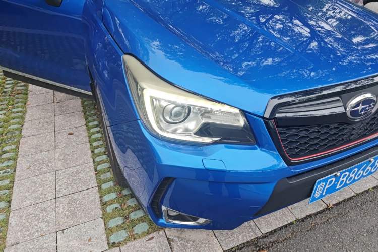 Used Subaru Forester 2015 2.5i Special Edition Commemorative Model Right Front Headlight