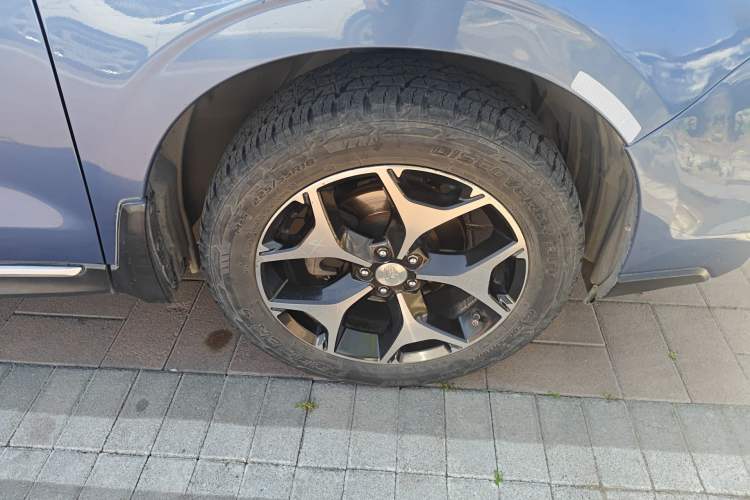 Used Subaru Forester 2015 2.0i Special Edition Commemorative Model Right Front Wheel Hub