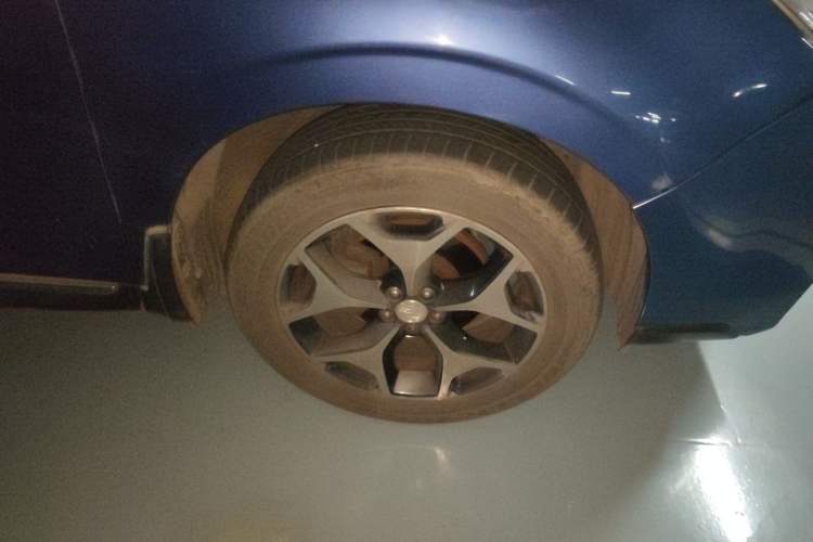Used Subaru Forester 2015 2.0i Special Edition Commemorative Model Right Front Wheel Hub