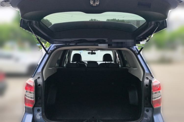 Used Subaru Forester 2015 2.0i Special Edition Commemorative Model Trunk