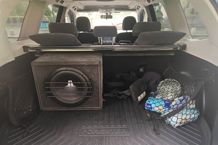Used Subaru Forester 2015 2.5i Special Edition Commemorative Model Trunk