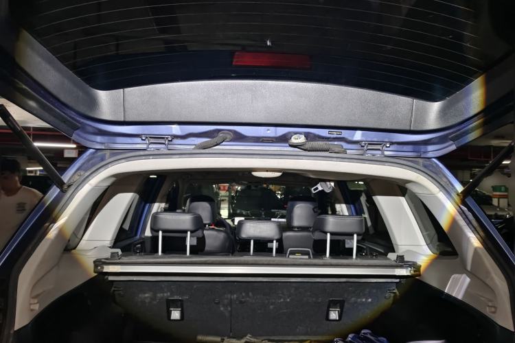 Used Subaru Forester 2015 2.0i Special Edition Commemorative Model Trunk